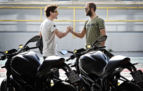 Невероятно быстрый мотоциклDucati Monster Diesel