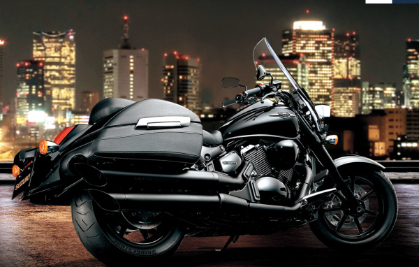 Мотоцикл Suzuki модели  Intruder C1500T