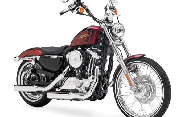 Мотоцикл модели Harley-Davidson XL 1200V Sportster Seventy-Two