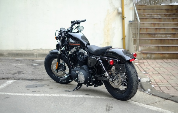 Мотоцикл модели Harley-Davidson XL 1200X Sportster Forty-Eight
