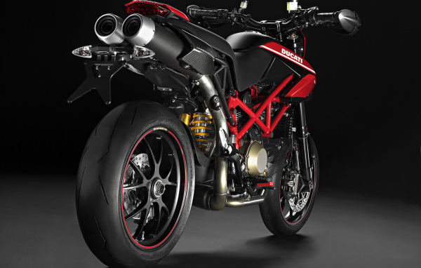 Новый мотоцикл Ducati Hypermotard