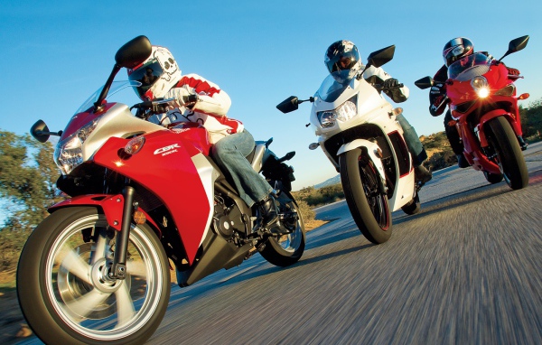 Новый мотоцикл Honda CBR 250 R