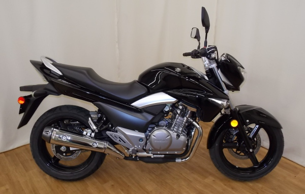 Новый мотоцикл Suzuki DR 200 SE