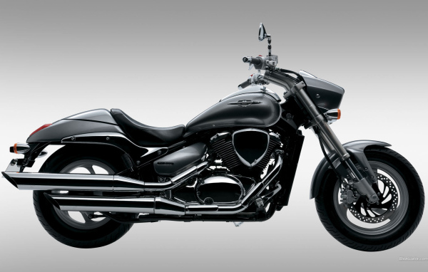 Новый мотоцикл Suzuki Intruder M800