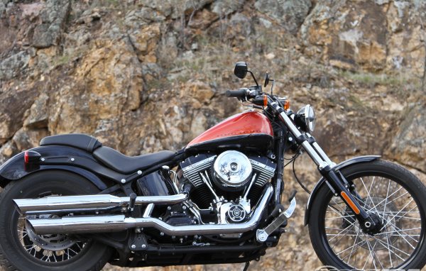 Новый мотоцикл Harley-Davidson Softail Blackline