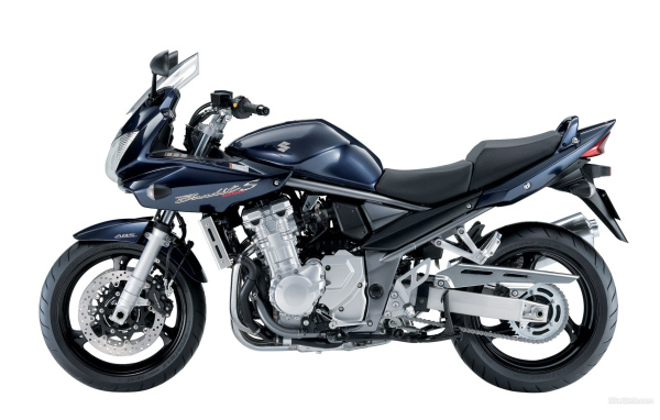 Новый надежный мотоцикл Suzuki  GSF 1250 S