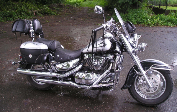 Новый надежный мотоцикл Suzuki Intruder M1500