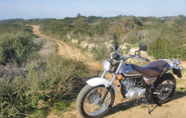 Новый надежный мотоцикл Suzuki RV 125