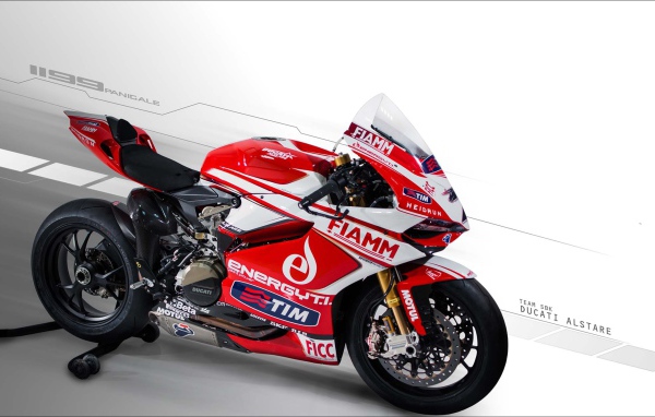 Новый надежный мотоцикл Ducati Superbike 1199 Panigale