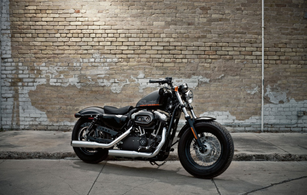 Новый надежный мотоцикл Harley-Davidson XL 1200X Sportster Forty-Eight