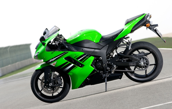 Новый надежный мотоцикл Kawasaki Ninja ZX-6R