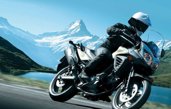 Новый надежный мотоцикл Suzuki V-Storm 650 ABS