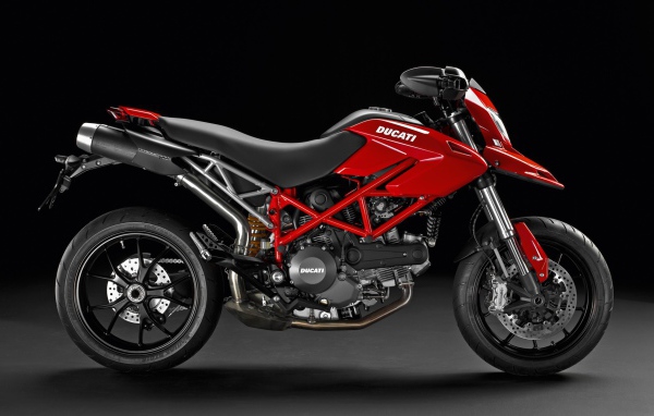 Популярный мотоцикл Ducati Hypermotard