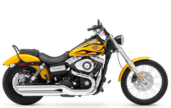 Популярный мотоцикл Harley-Davidson Dyna Wide Glide
