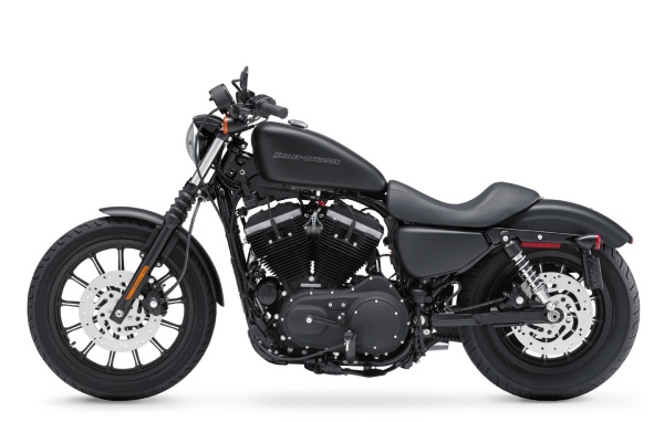 Популярный мотоцикл Harley-Davidson XL 883N Sportster Iron