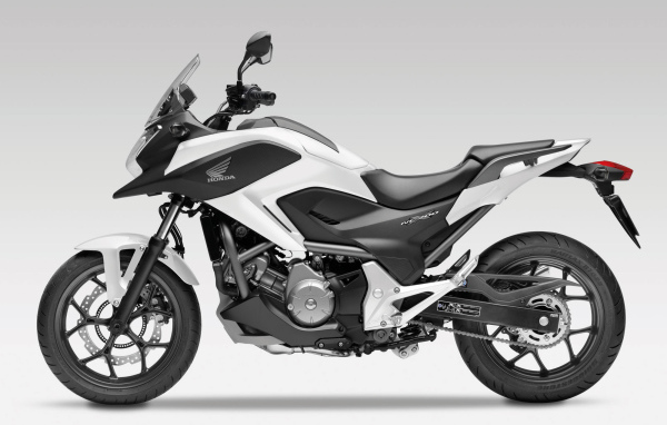 Популярный мотоцикл Honda NC 700 X