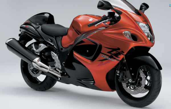 Популярный мотоцикл Suzuki  GSX 1300 R