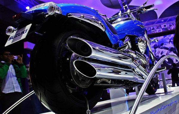 Популярный мотоцикл Suzuki  Intruder C1500T
