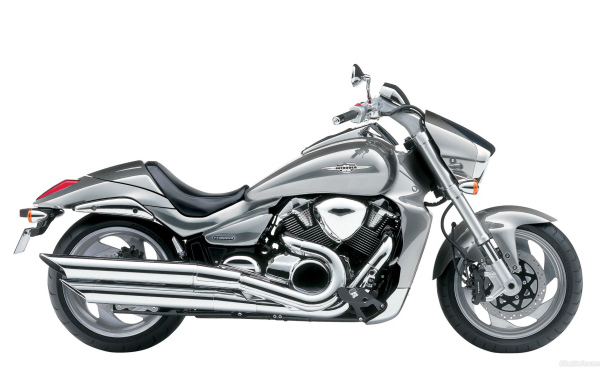 Популярный мотоцикл Suzuki  Intruder M1800 R