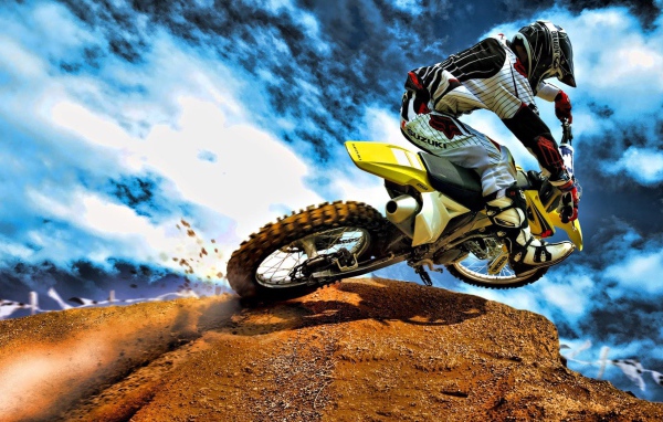 Популярный мотоцикл Suzuki RM-Z 250