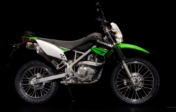 Надежный мотоцикл Kawasaki KLX 125