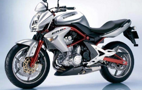 Надежный мотоцикл Kawasaki ER-6n