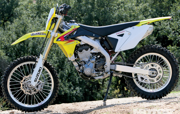 Надежный мотоцикл Suzuki RMX 450 Z
