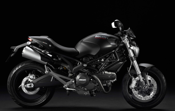 Надежный мотоцикл Ducati Monster Diesel