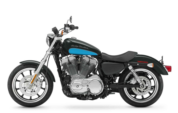 Надежный мотоцикл Harley-Davidson XL 883L Sportster