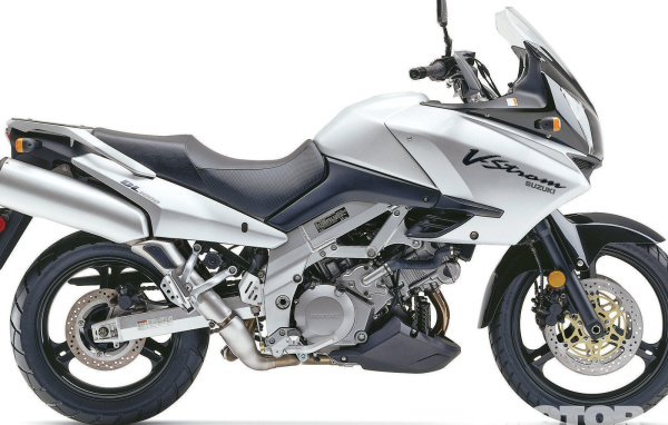 Надежный мотоцикл Suzuki V-Storm 1000  DL