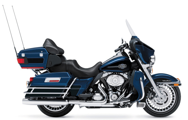 Тест-драйв мотоцикла Harley-Davidson Electra Glide Ultra Classic