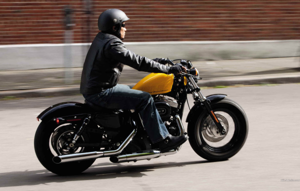 Тест-драйв мотоцикла Harley-Davidson XL 1200X Sportster Forty-Eight