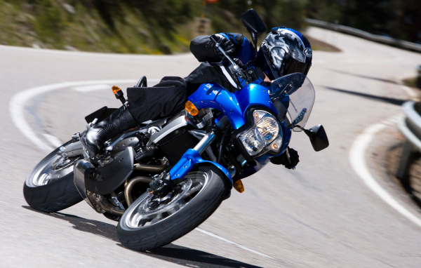 Тест-драйв мотоцикла Kawasaki Versys