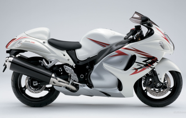 Тест-драйв мотоцикла Suzuki  GSX 1300 R