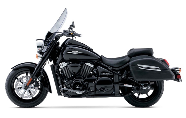 Красивый мотоцикл Suzuki Boulevard S 40