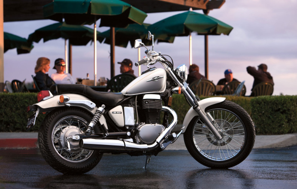 Новый мотоцикл Suzuki Boulevard S 40