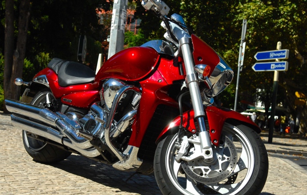 Надежный мотоцикл Suzuki Boulevard S 40