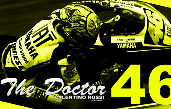 Валентино Росси мотогонщик на Ямахе