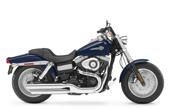 Надежный мотоцикл Harley-Davidson Dyna Fat Bob