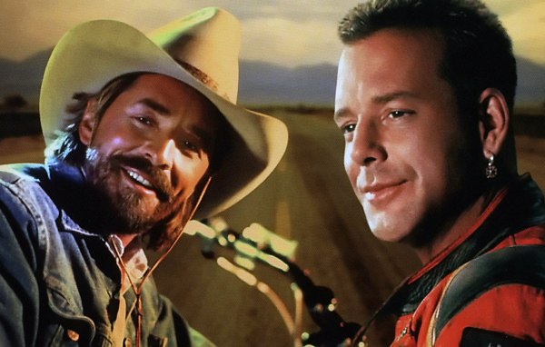 Харлей Дэвидсон и ковбой Мальборо