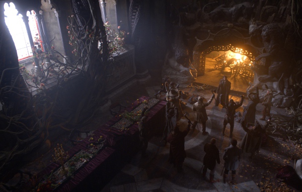 Красавица и чудовище разбойники в замке