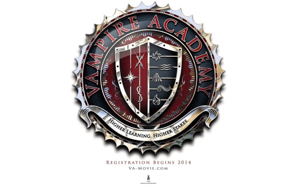 Момент из фильма Академия вампиров