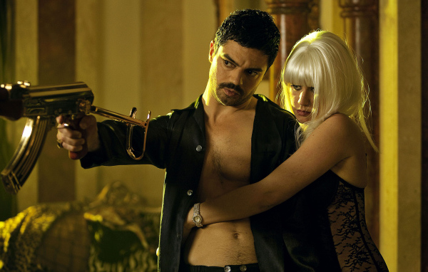 Момент из фильма Двойник