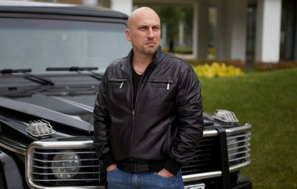 Фома со своим геликом в сериале Физрук