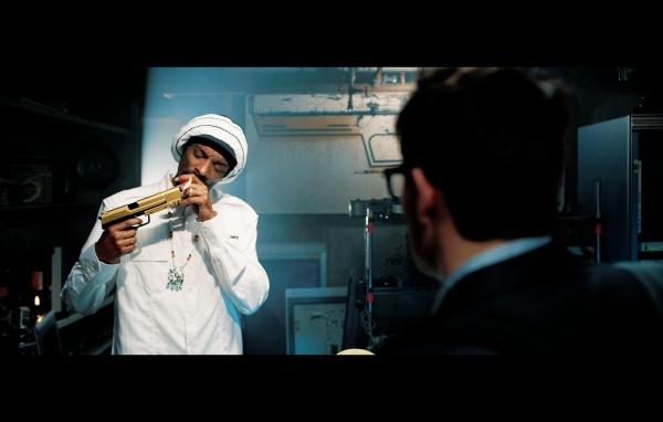 Одноклассники.ru НаCLICKай удачу Снуп Дог подкуривает