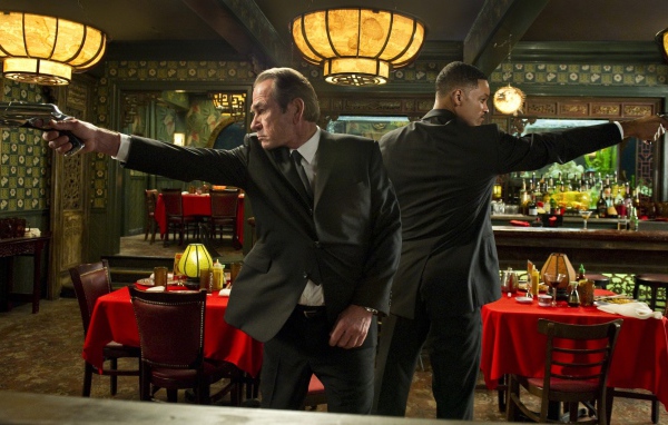 Люди в черном 3