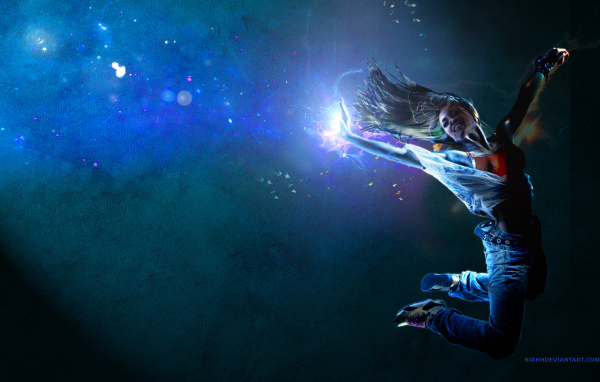 Танцовщица на фоне звезд