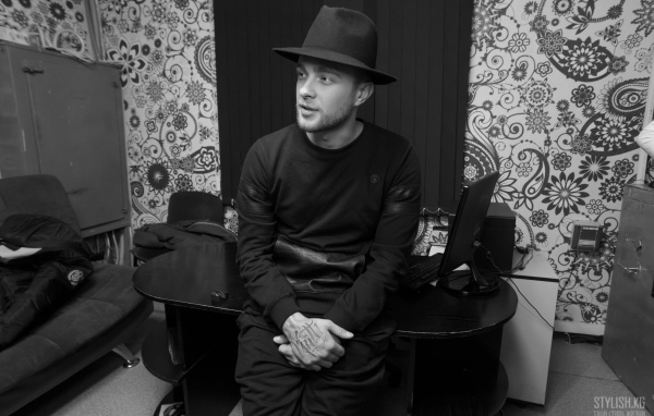 Егор Крид в шляпе