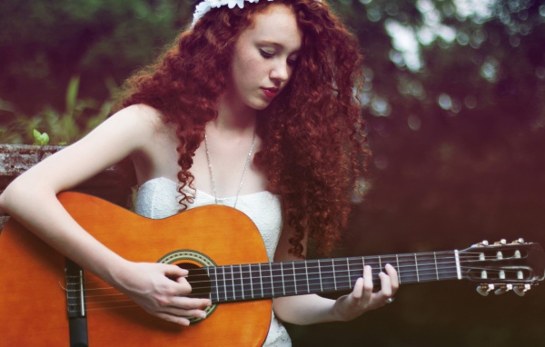 Pыжая бестия с гитарой