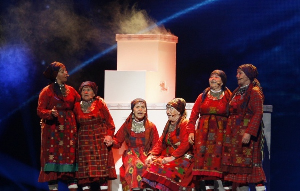 Шесть бабушек